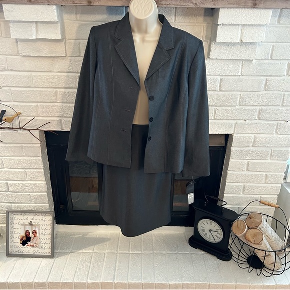 KASPER A. S. L. Petite Skirt and Jacket - Picture 11 of 11